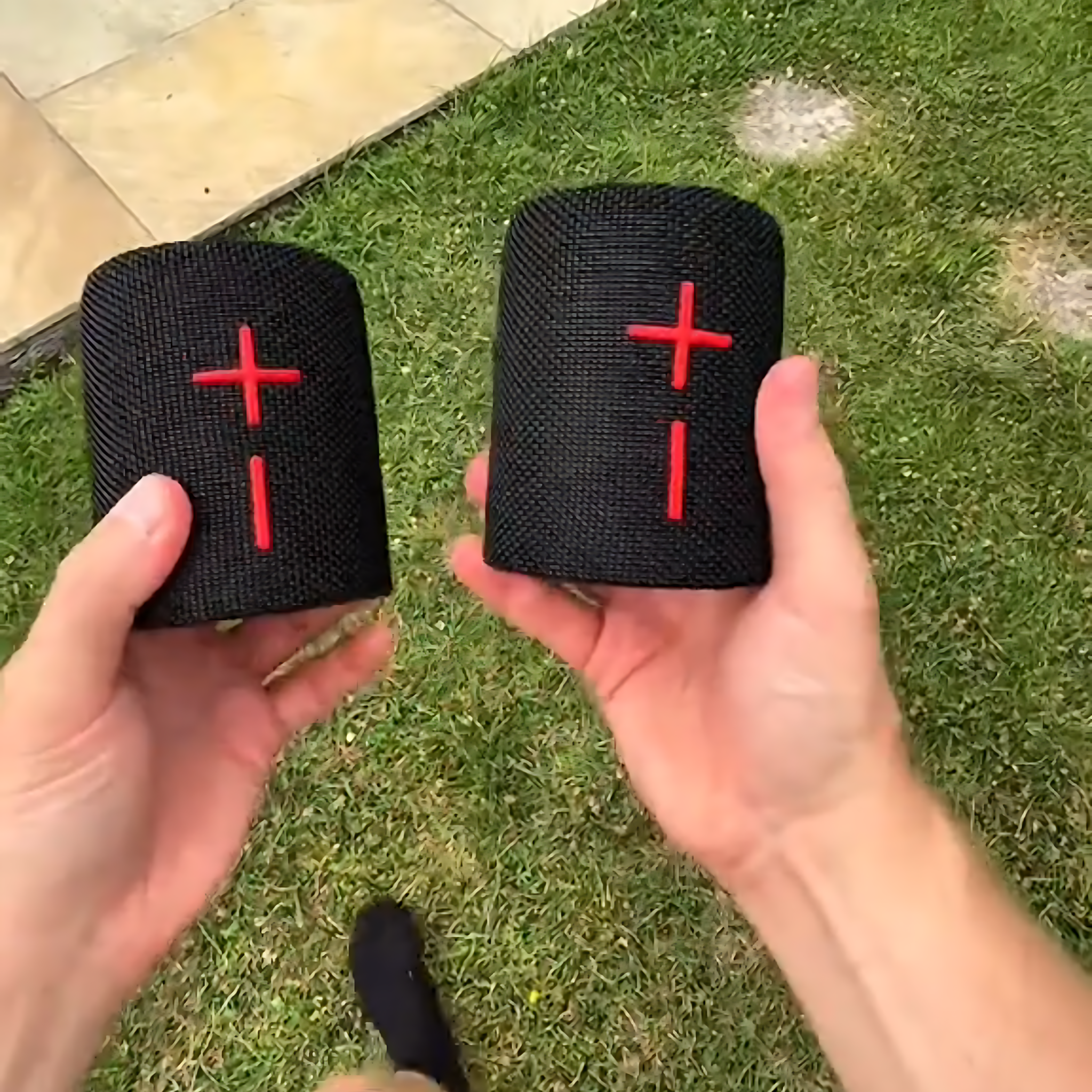 SplitBeats, 2 in 1 Magnetic Dual Bluetooth Speaker